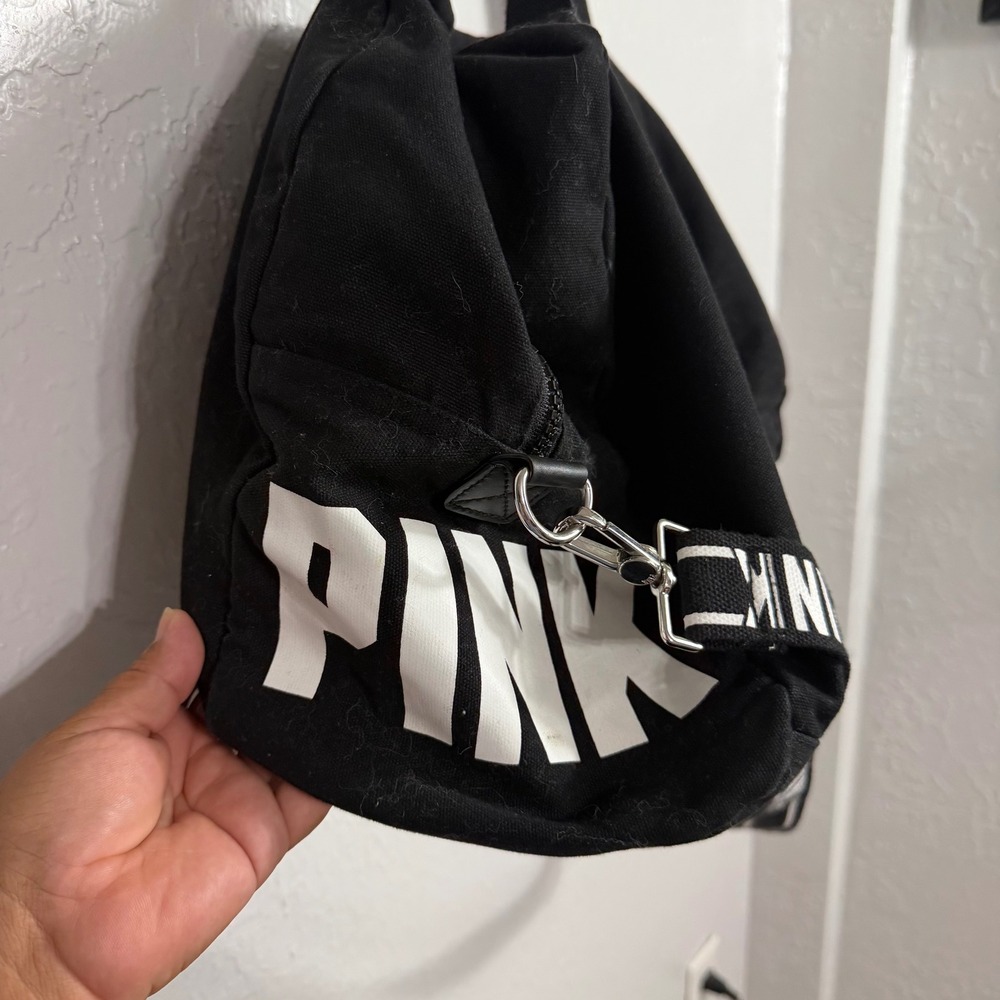 Victoria's Secret PINK Black Canvas Duffel Bag Logo Strap Weekend Gym Travel - Picture 8 of 9
